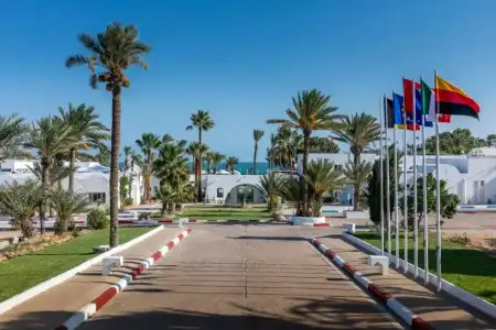 Hari Club Beach Resort - 14