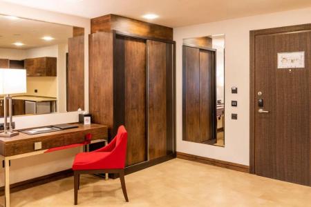 Ramada & Suites by Wyndham - 7