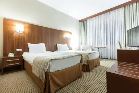 Holiday Inn, an IHG - 55