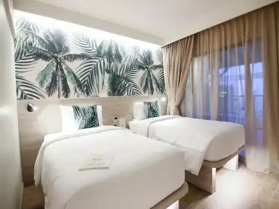 Sawaddi Patong Resort & Spa by Tolani - 92