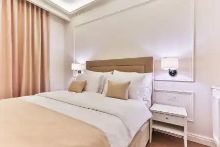 Crown - 20