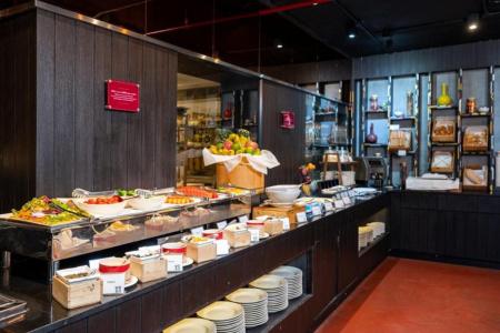 RakYim Siam Sukhumvit 15 - 22