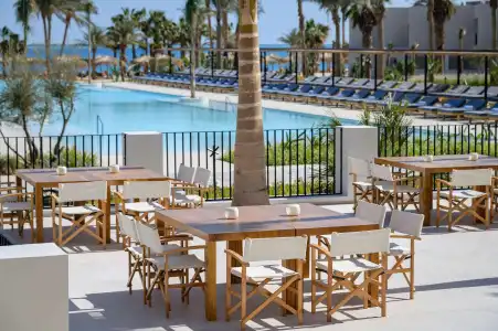 Serry Beach Resort - 18