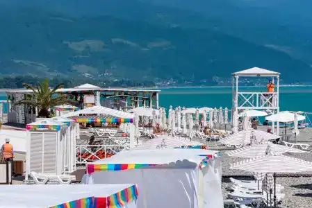 Barhatnyie Sezonyi Semeyniy Kvartal - 14
