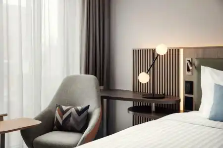 Courtyard By Marriott - 30