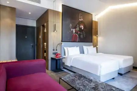 Radisson Red - 8
