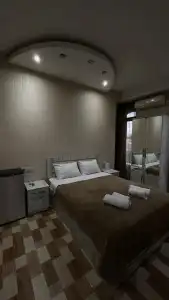 Tourist - 16