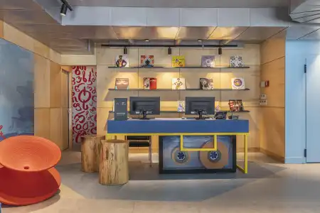 Ibis Budget Center - 1