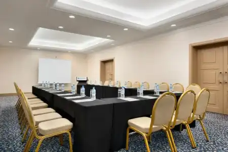 Wyndham Tashkent - 13