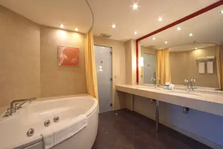 Ramada By Wyndham Yekaterinburg & Spa - 102