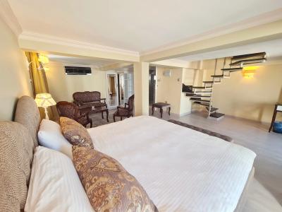 Sofia Boutique 9 - 151