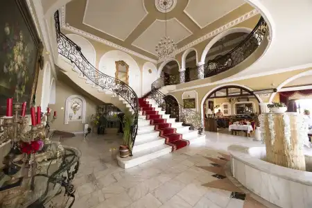 Meryem's - 6