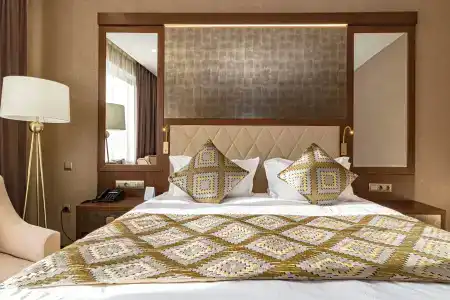 Best Western Plus - 70