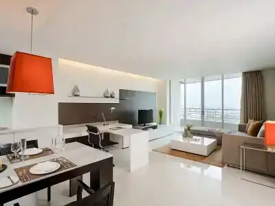 JC Kevin Sathorn Bangkok - 65