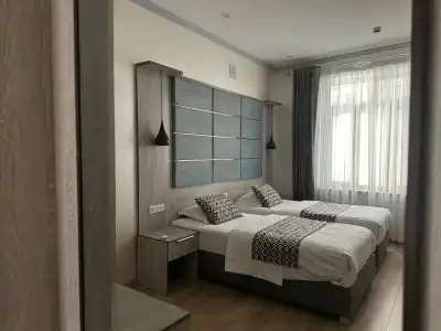 Atrium - 5