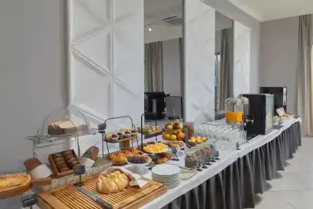 Golden Tulip Krasnodar - 14
