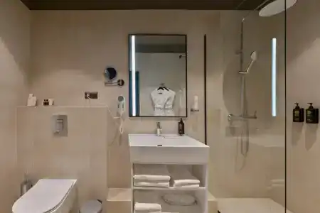 SLIDE Bleisure & MICE - 86