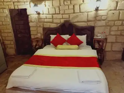 Stone Age Mansion - 115