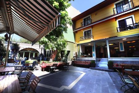 Rose Garden Suites - 17