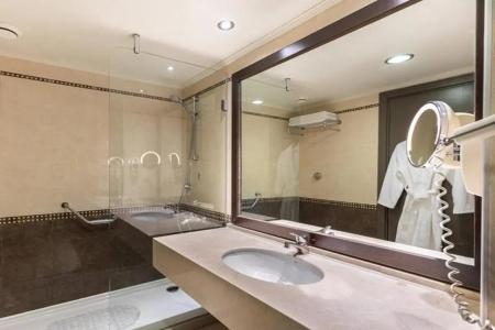 Paloma Perissia - 17