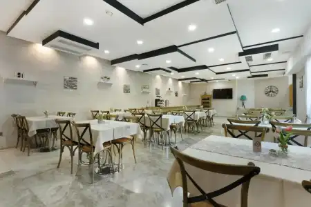 Iveria Inn - 7
