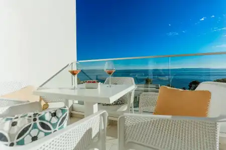 Romana Beach Apartments - 77