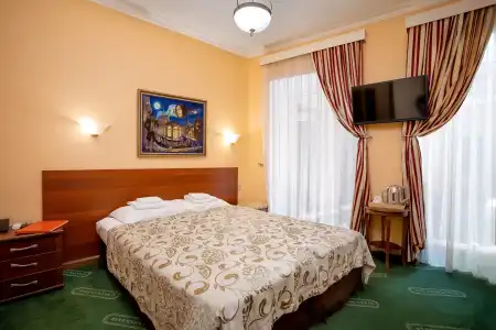 Piterskaya - 18