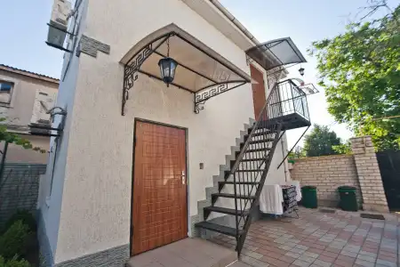 Yuzhnyij Dvorik Apart-Hotel - 43