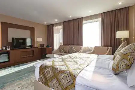 Best Western Plus - 72