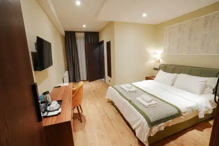 Kviria Boutique-hotel - 23