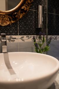 Impero Vaticano Suites Guest House - 119