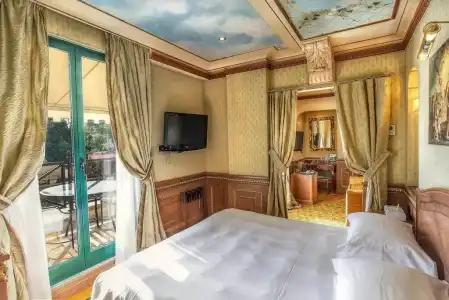 River Palace - 51