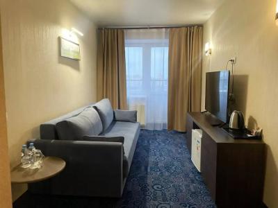 Охтинская - 121