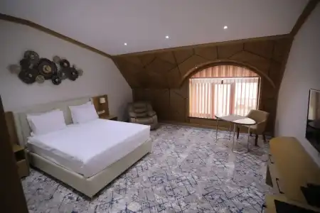 Vella Elegant - 17