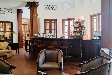 Suisse Kandy - since 1890 - 14