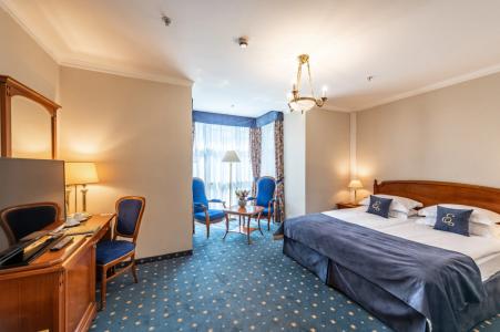 Гранд Эмеральд - 105