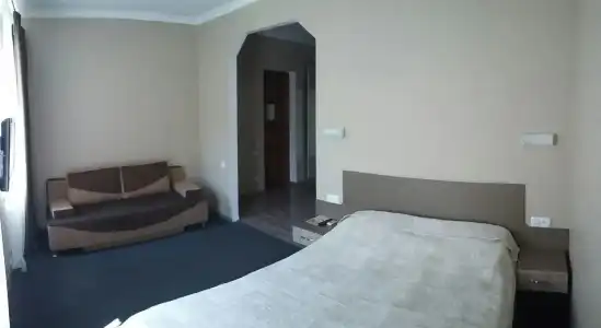 Yuzhnyij Dvorik Apart-Hotel - 18