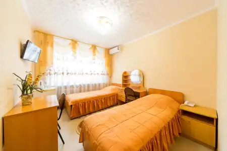 Hotel - 48