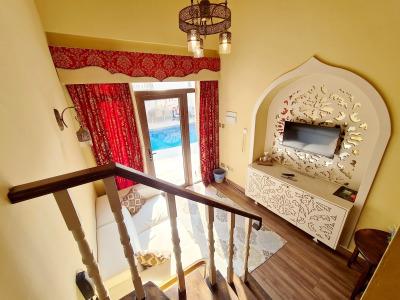 Sofia Boutique 9 - 215