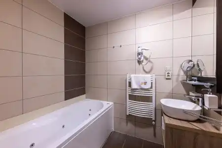 Bazilika alatt Panzió - 126