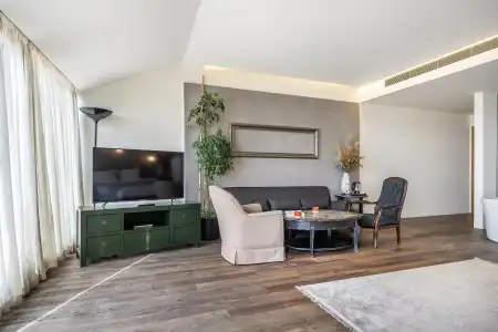 Ansen Suites - 209