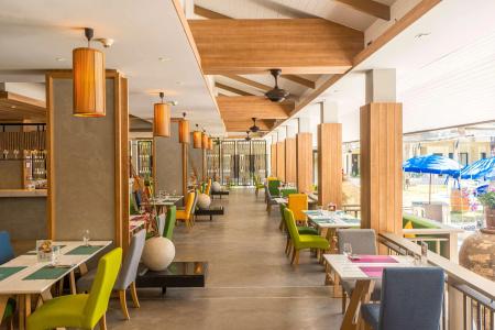 Radisson Resort and Suites Phuket - 6