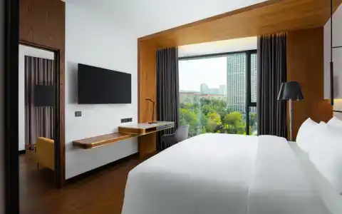 Radisson Blu Leninsky Prospect, - 66