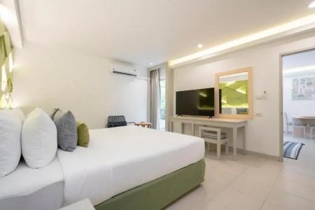 The Green Park Resort - 42