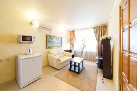 Hotel - 75