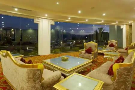 The Grand Kandyan - 11