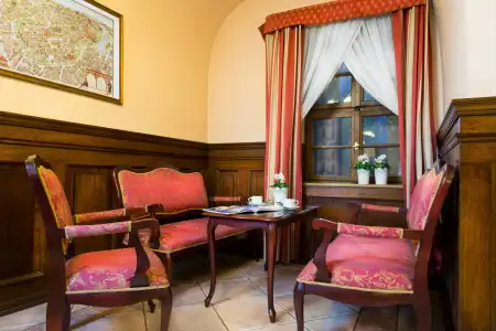 Regent - 4
