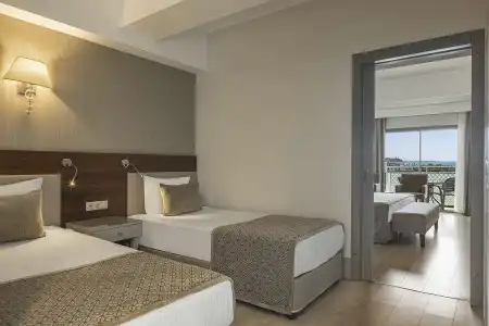 Side Star Resort - 54