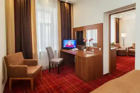 Best Western Plus Centre - 129