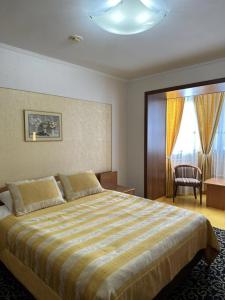 La Vie De Chateau - 100